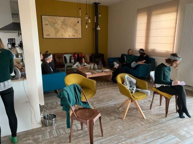 groupe enterrement ville de jeune fille - au gîte de la Halte du Sergeant